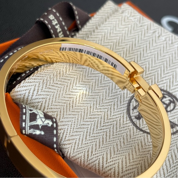 Size GM New HERMES Black GHW Clic H Bracelet Bangle with Receipt - Picture 8 of 8